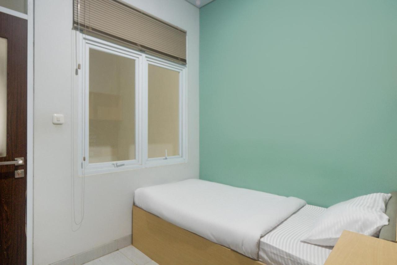 Oyo Life 3204 Beverly Park Bandung Esterno foto